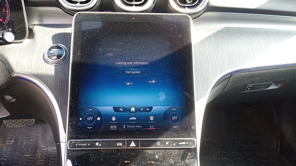 MULTIMEDIA SCREEN
