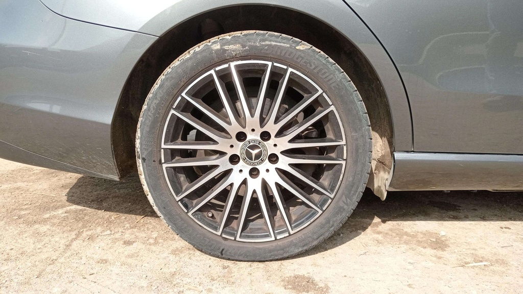 RR R TIRE