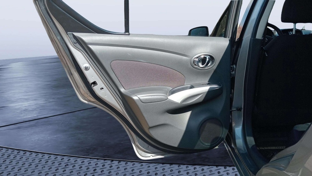 RR L DOOR