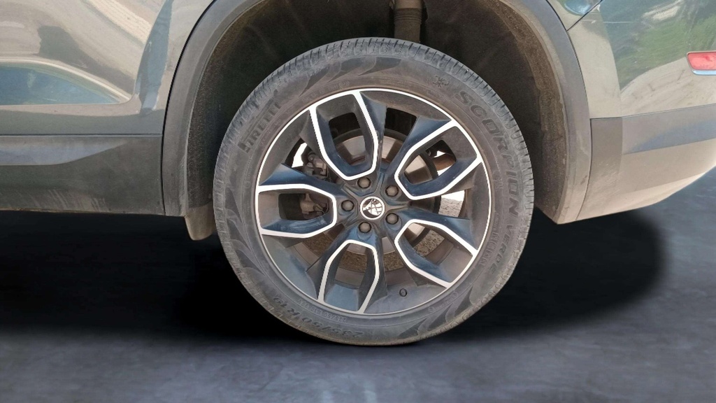 RR L TIRE