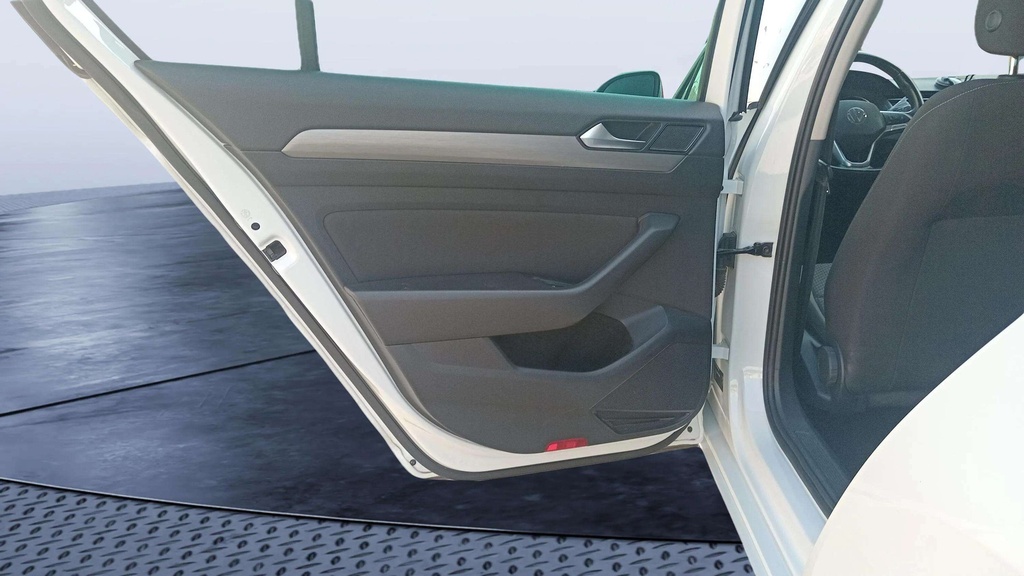 RR L DOOR
