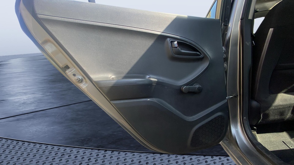 RR L DOOR