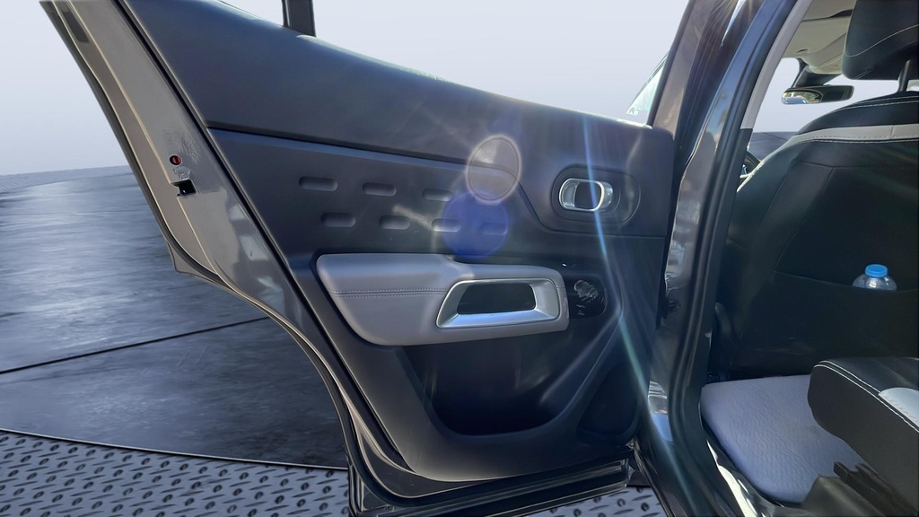RR L DOOR