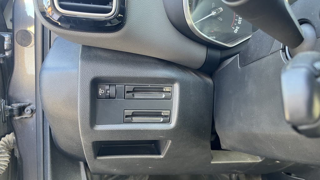 LIGHT SWITCHES