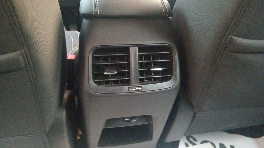 RR AC GRILL