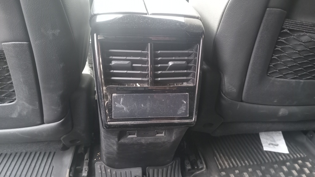 RR AC GRILL