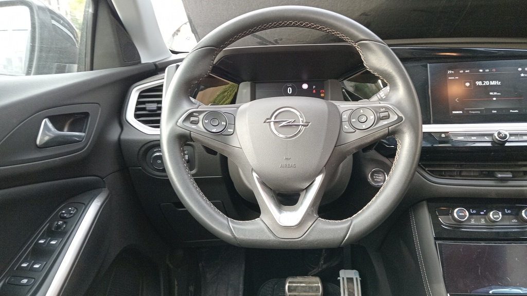 STEERING WHEEL