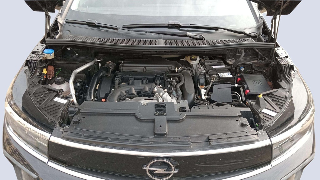 ENGINE COMPARTMENT
