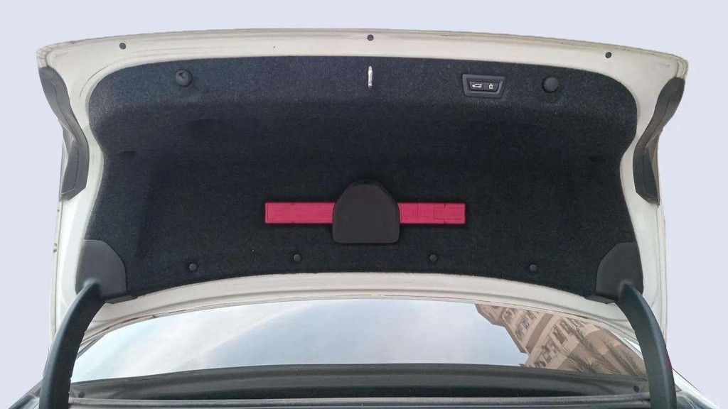 TRUNK HOOD