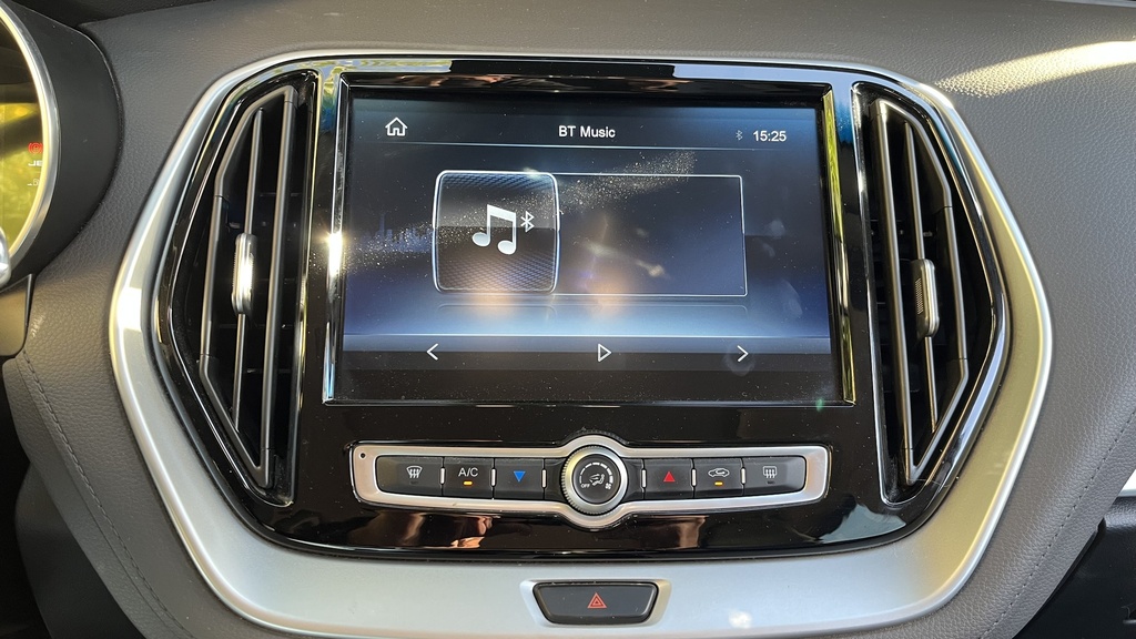 MULTIMEDIA SCREEN