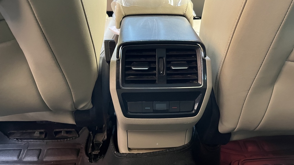 RR AC GRILL
