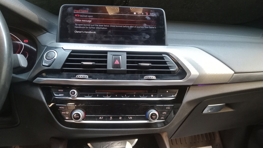 MULTIMEDIA SCREEN