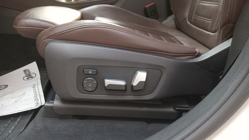 DRIVER SEAT SWITCHES