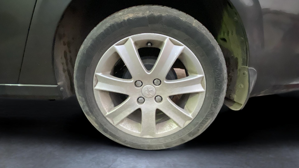 RR L TIRE