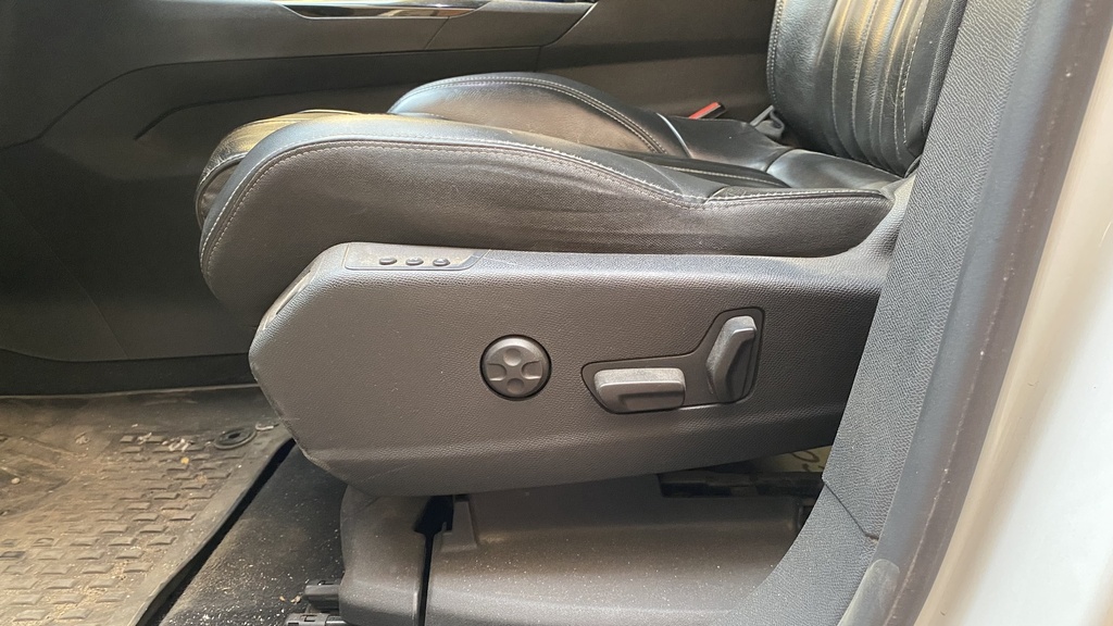 DRIVER SEAT SWITCHES