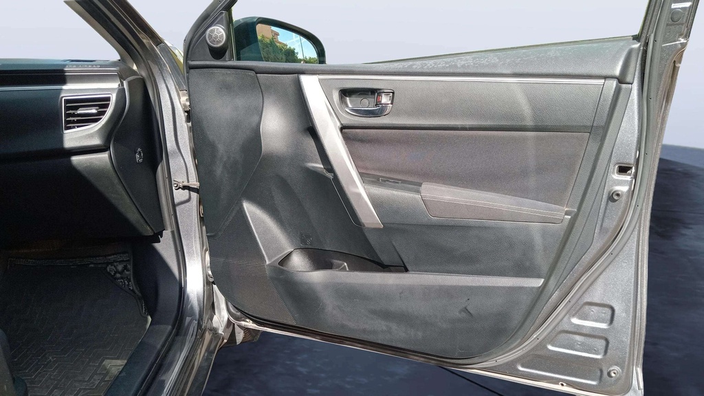 FR R DOOR