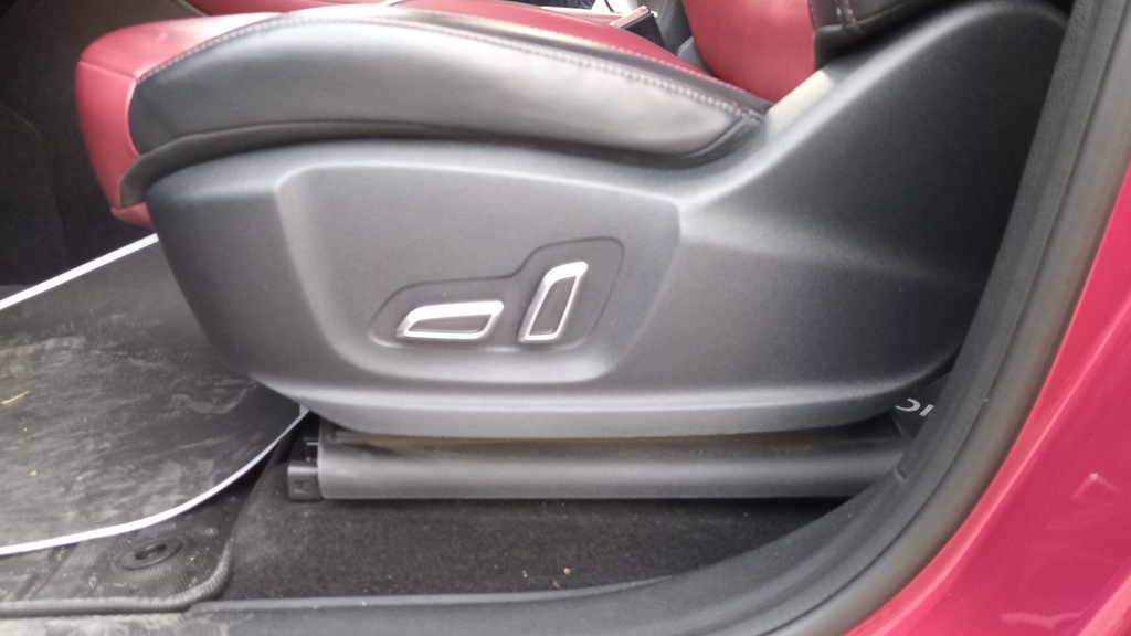 DRIVER SEAT SWITCHES