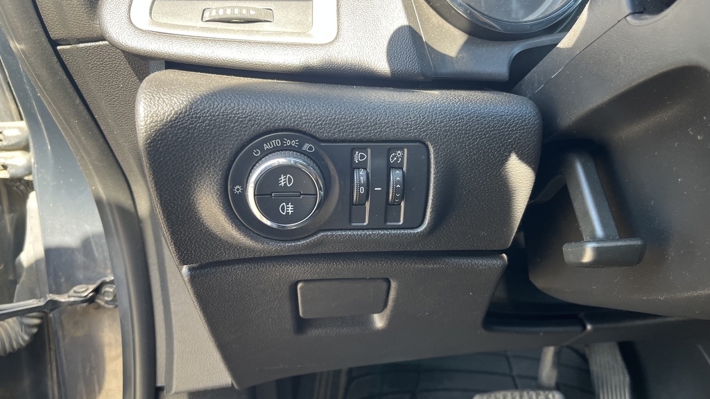 LIGHT SWITCHES