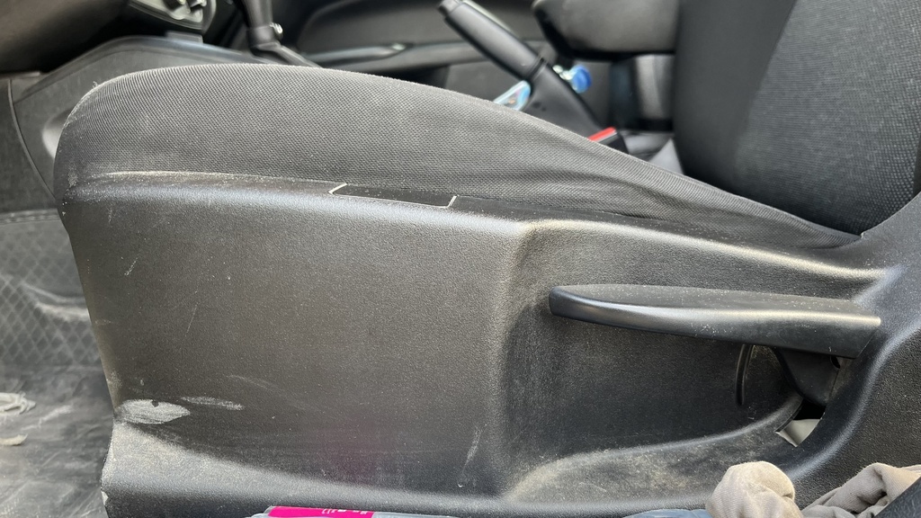DRIVER SEAT SWITCHES