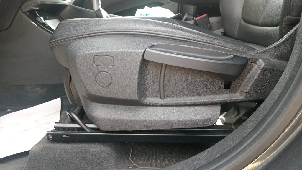 DRIVER SEAT SWITCHES