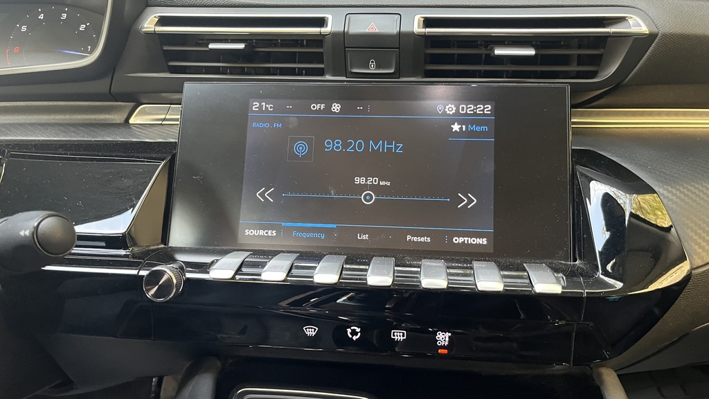 MULTIMEDIA SCREEN
