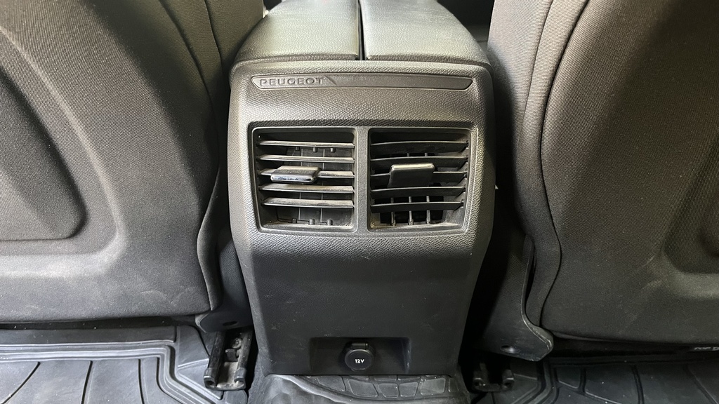 RR AC GRILL