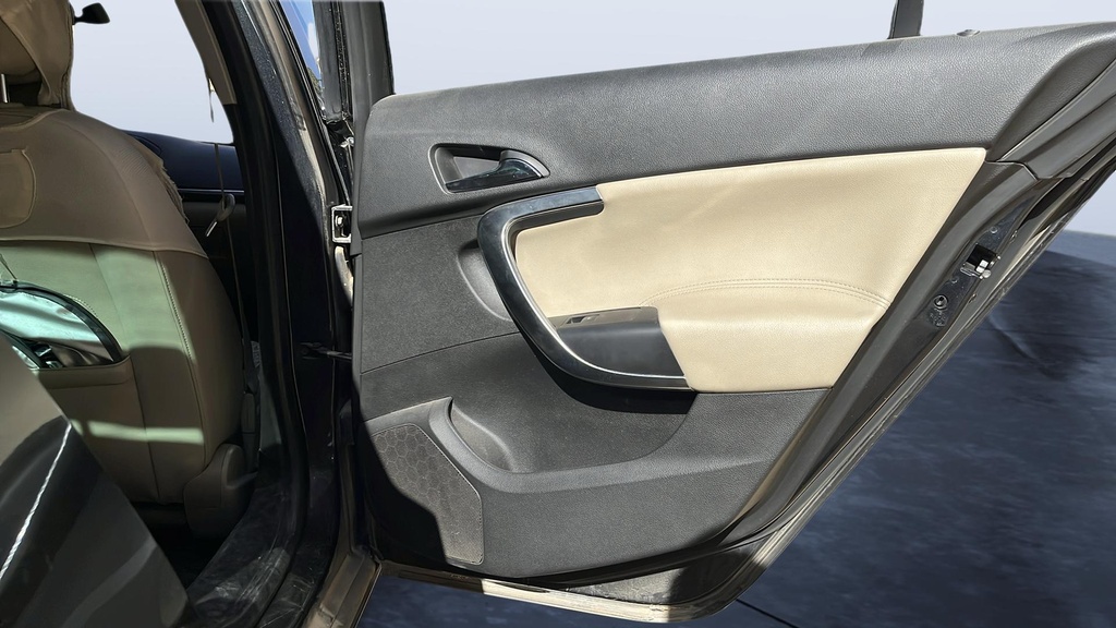 RR R DOOR