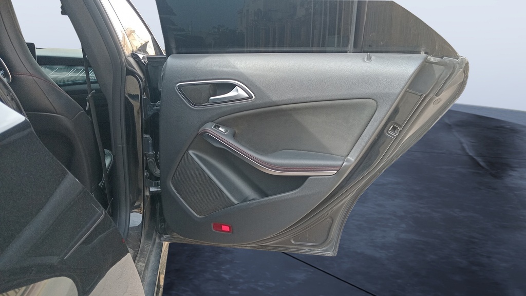 RR R DOOR