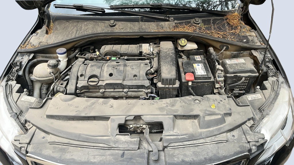 ENGINE COMPARTMENT