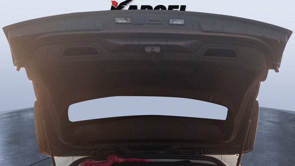 TRUNK HOOD