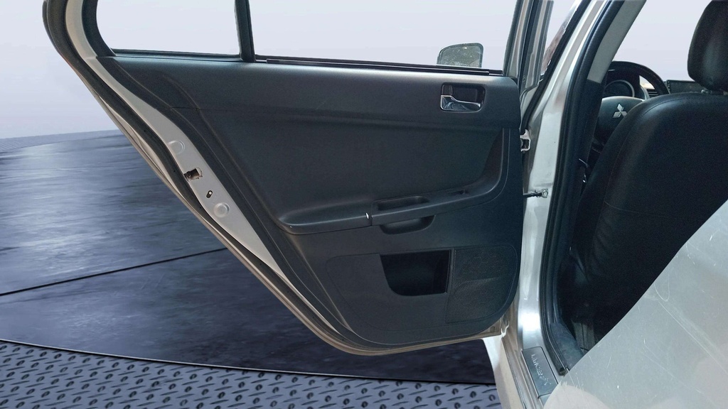 RR L DOOR