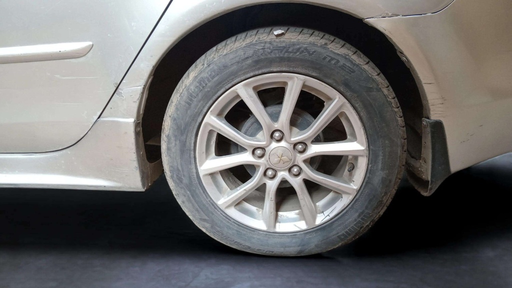RR L TIRE