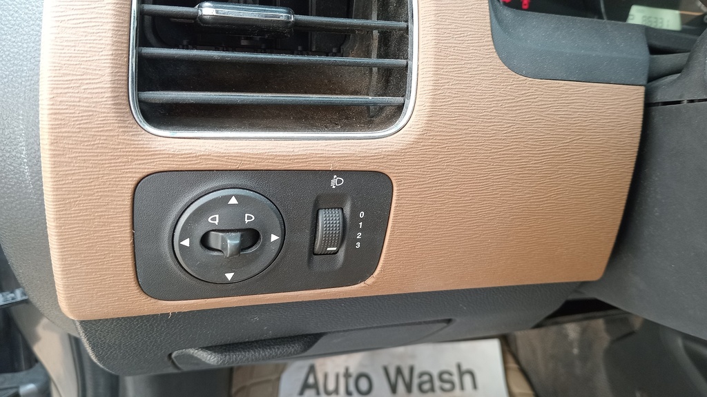 LIGHT SWITCHES
