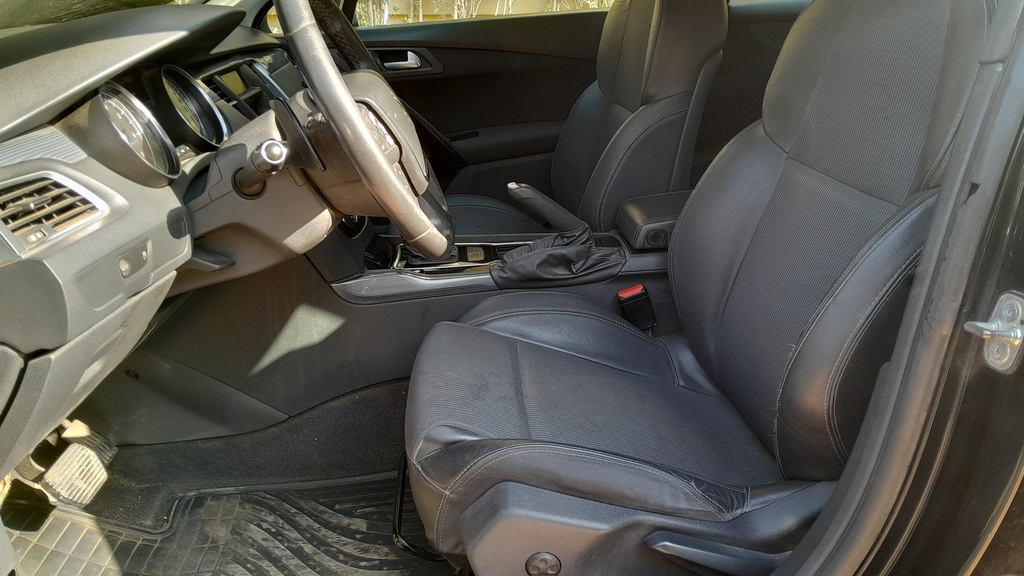 FR SEATS