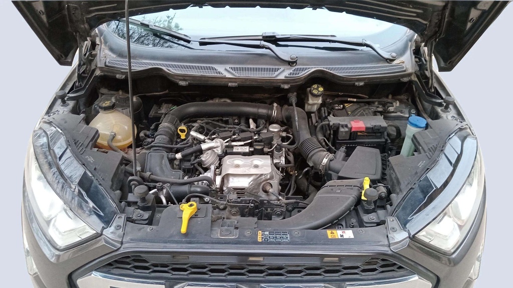 ENGINE COMPARTMENT