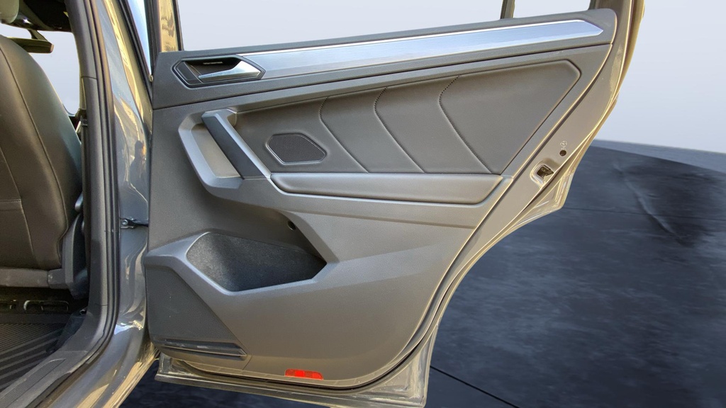 RR R DOOR