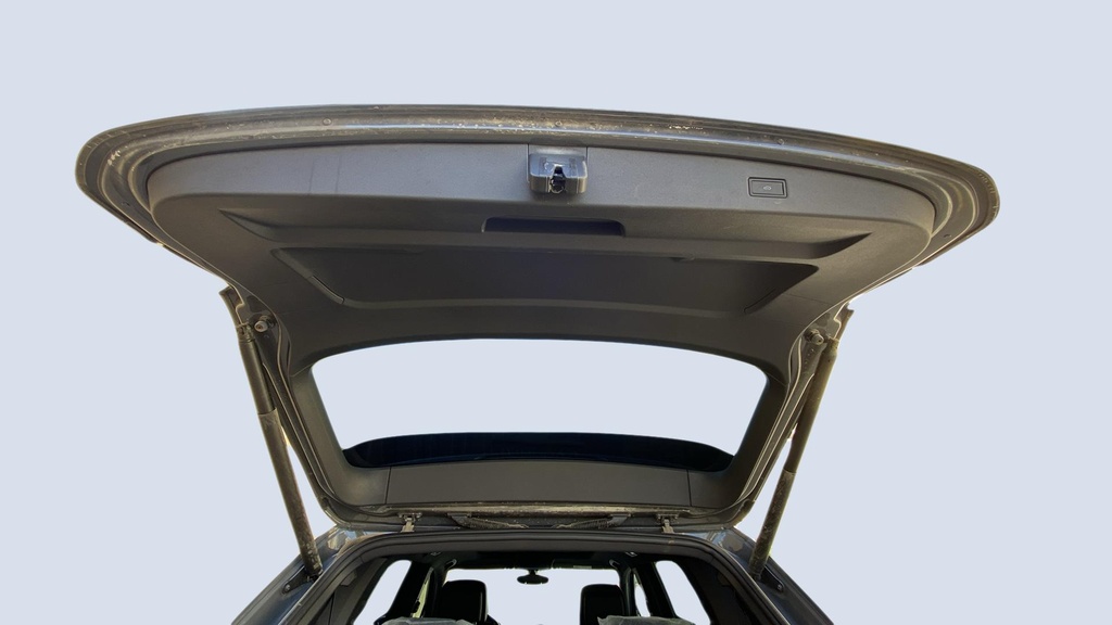TRUNK HOOD