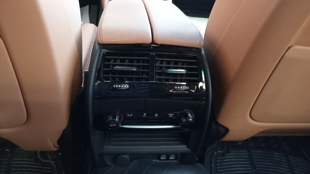 RR AC GRILL