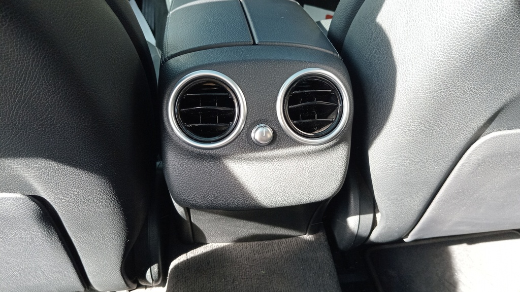 RR AC GRILL