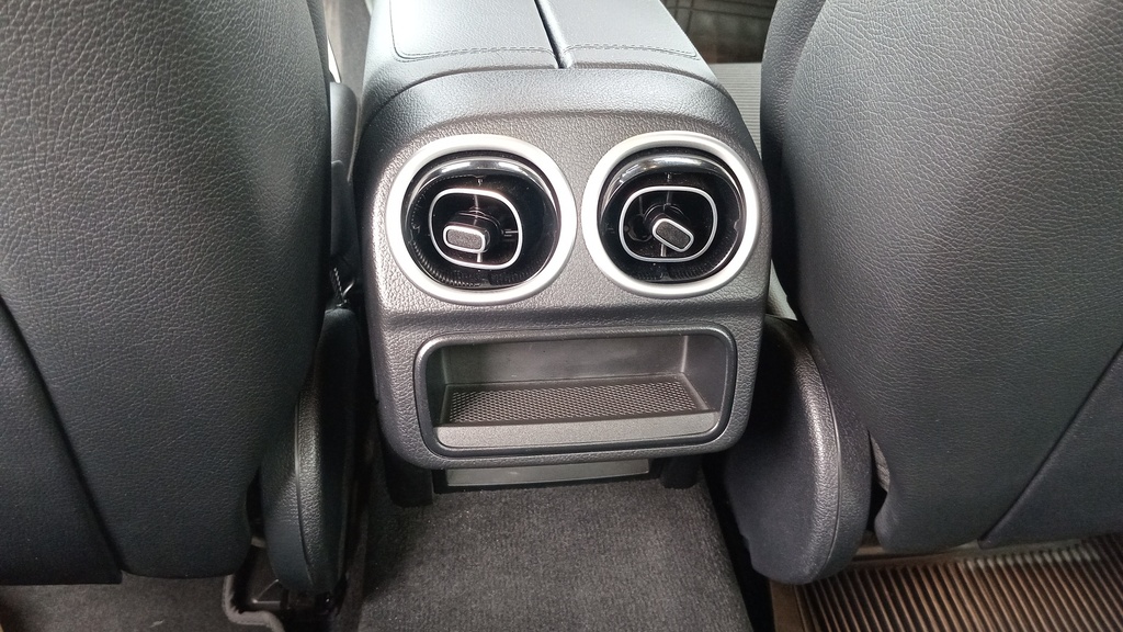 RR AC GRILL