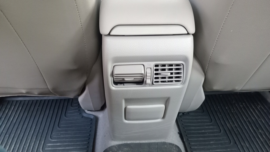 RR AC GRILL