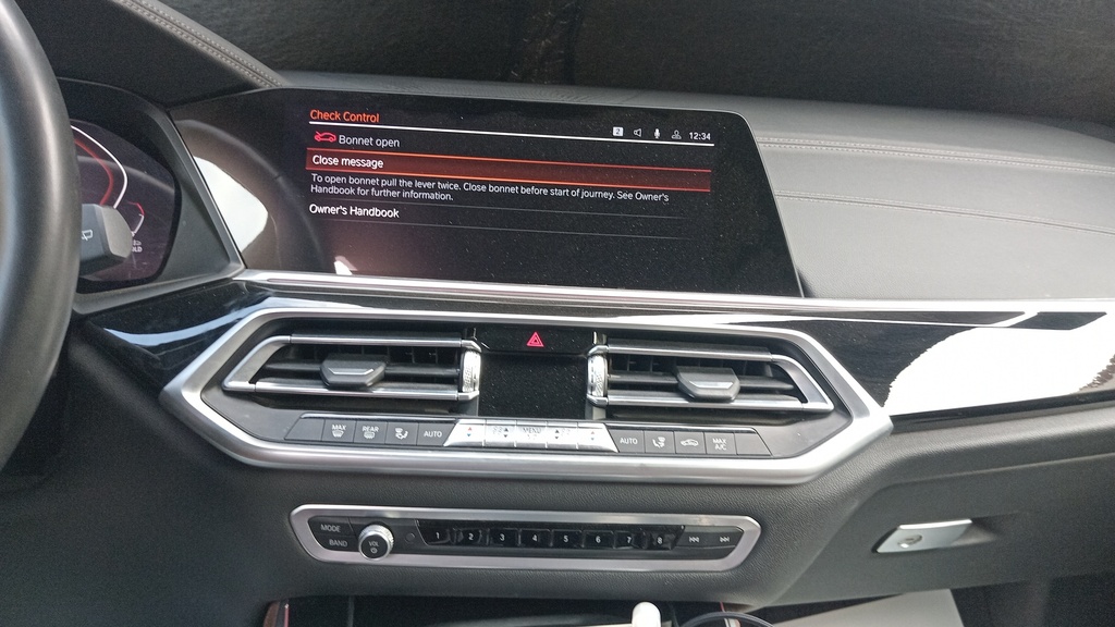 MULTIMEDIA SCREEN