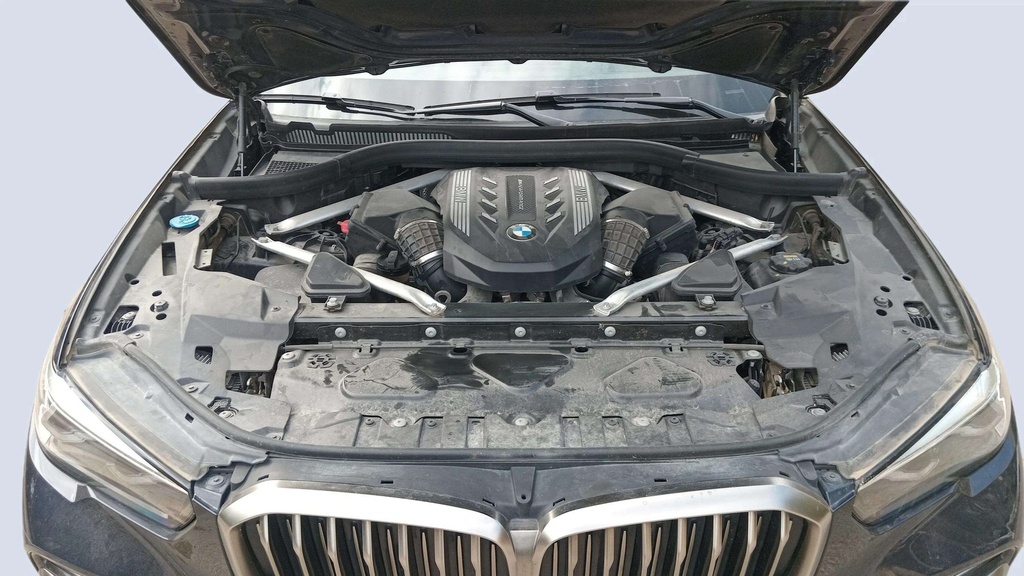 ENGINE COMPARTMENT