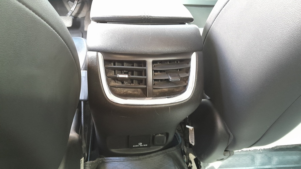 RR AC GRILL