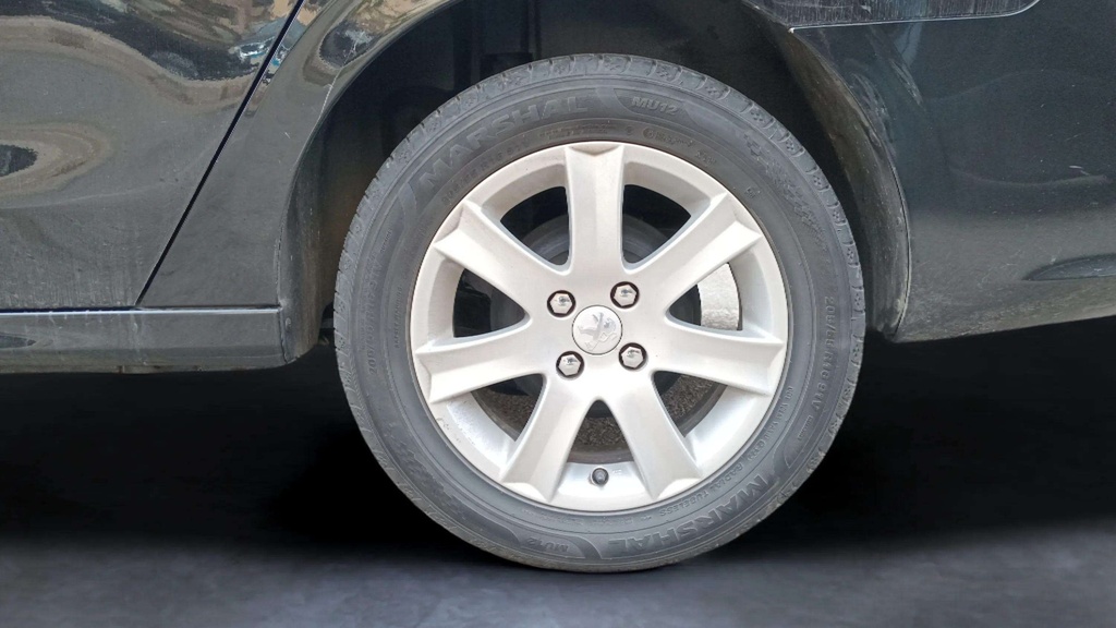 RR L TIRE