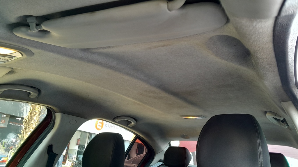 CAR ROOF MAT