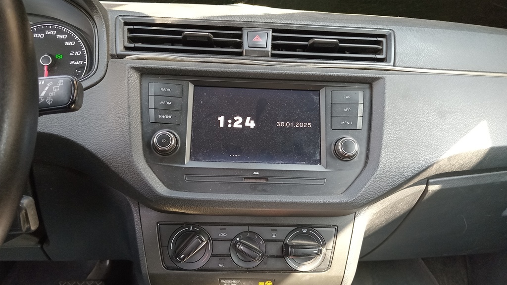 MULTIMEDIA SCREEN