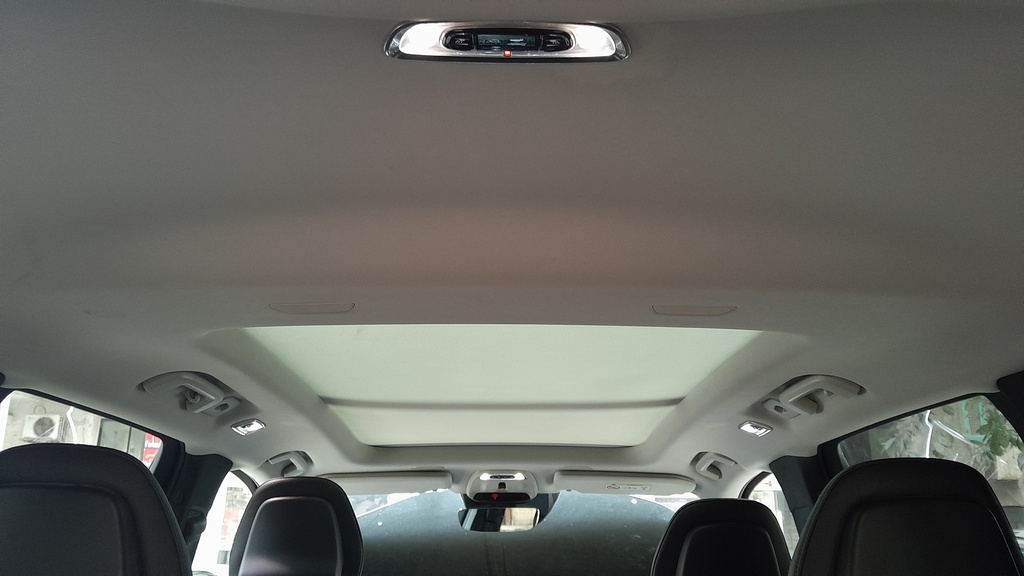 CAR ROOF MAT