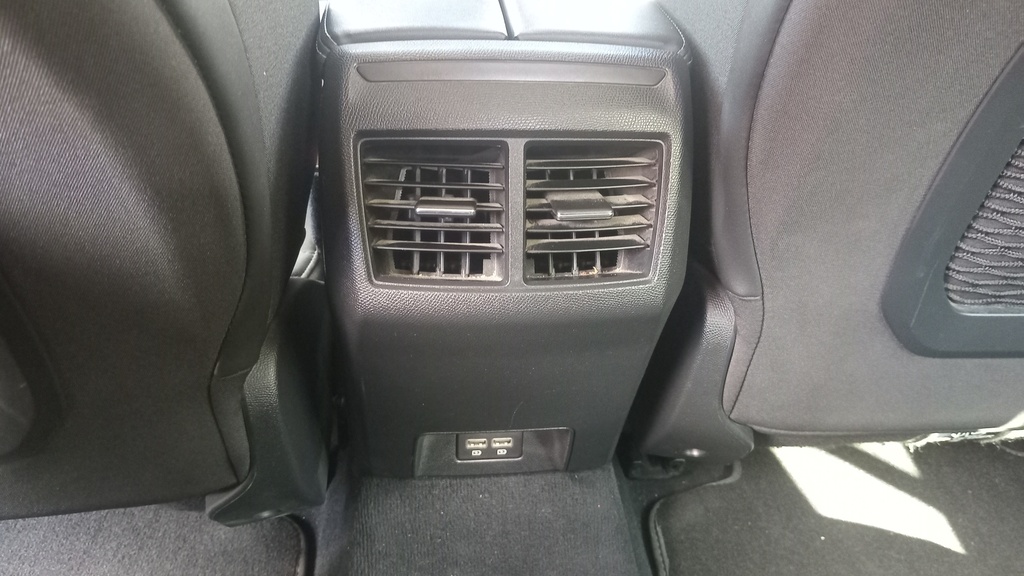 RR AC GRILL