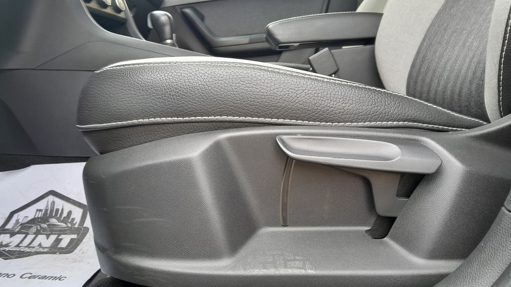 DRIVER SEAT SWITCHES